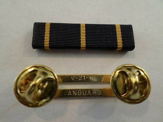 NAVY DISTINGUISHED MARKSMANSHIP BADGE RIBBON WITH RIBBON HOLDER US MILITARY