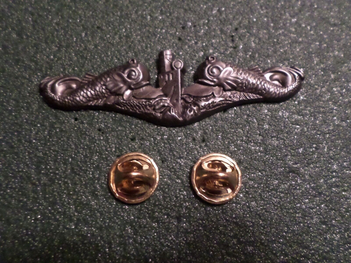 U.S MILITARY NAVY SILVER ENLISTED SUBMARINE PIN BADGE DOUBLE CLUTCH BACK