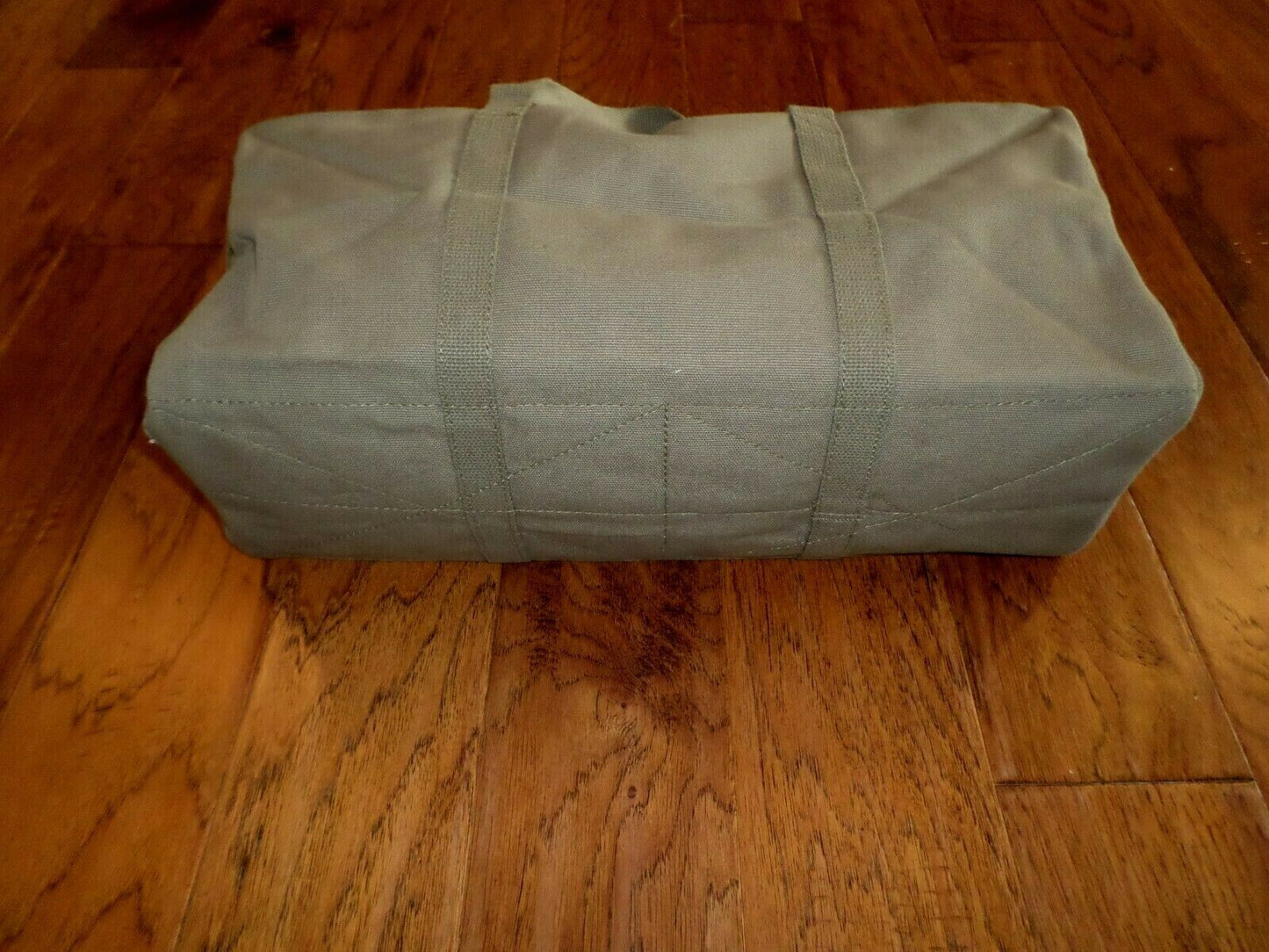 HEAVY DUTY GREEN MILITARY STYLE MECHANICS TANKERS TOOL BAG 19"X 9"X 6" OD GREEN