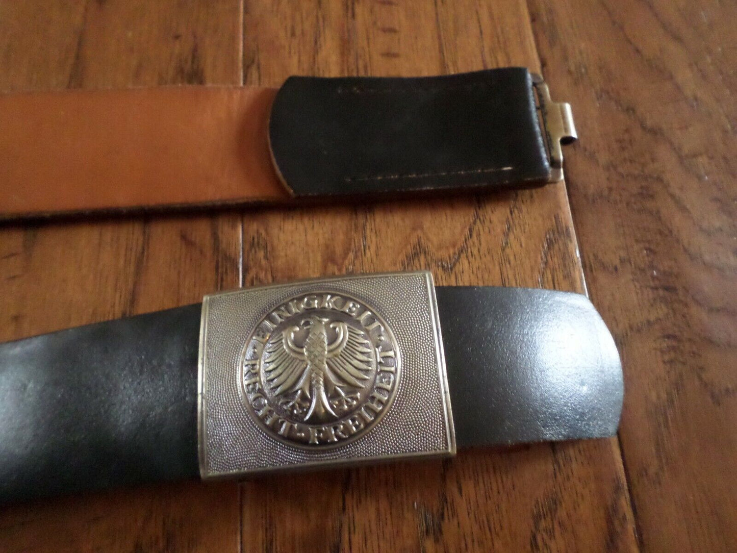 POST WAR WEST GERMAN ARMY BW LEATHER BELT + BUCKLE SIZE LARGE 110CM 42" INCHES