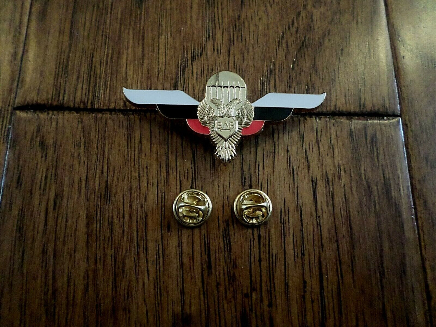 RUSSIAN MILITARY JUMP WINGS BADGE SOVIET PARATROOPER METAL PIN