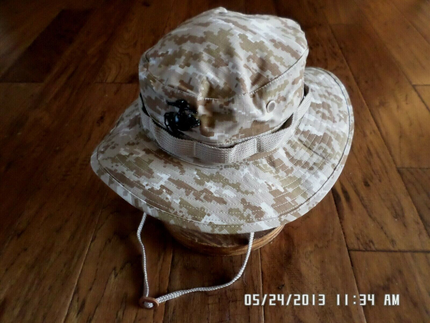 MARINE CORPS STYLE DIGITAL DESERT CAMOUFLAGE BOONIE HAT LARGE 7 1/2 WITH EGA