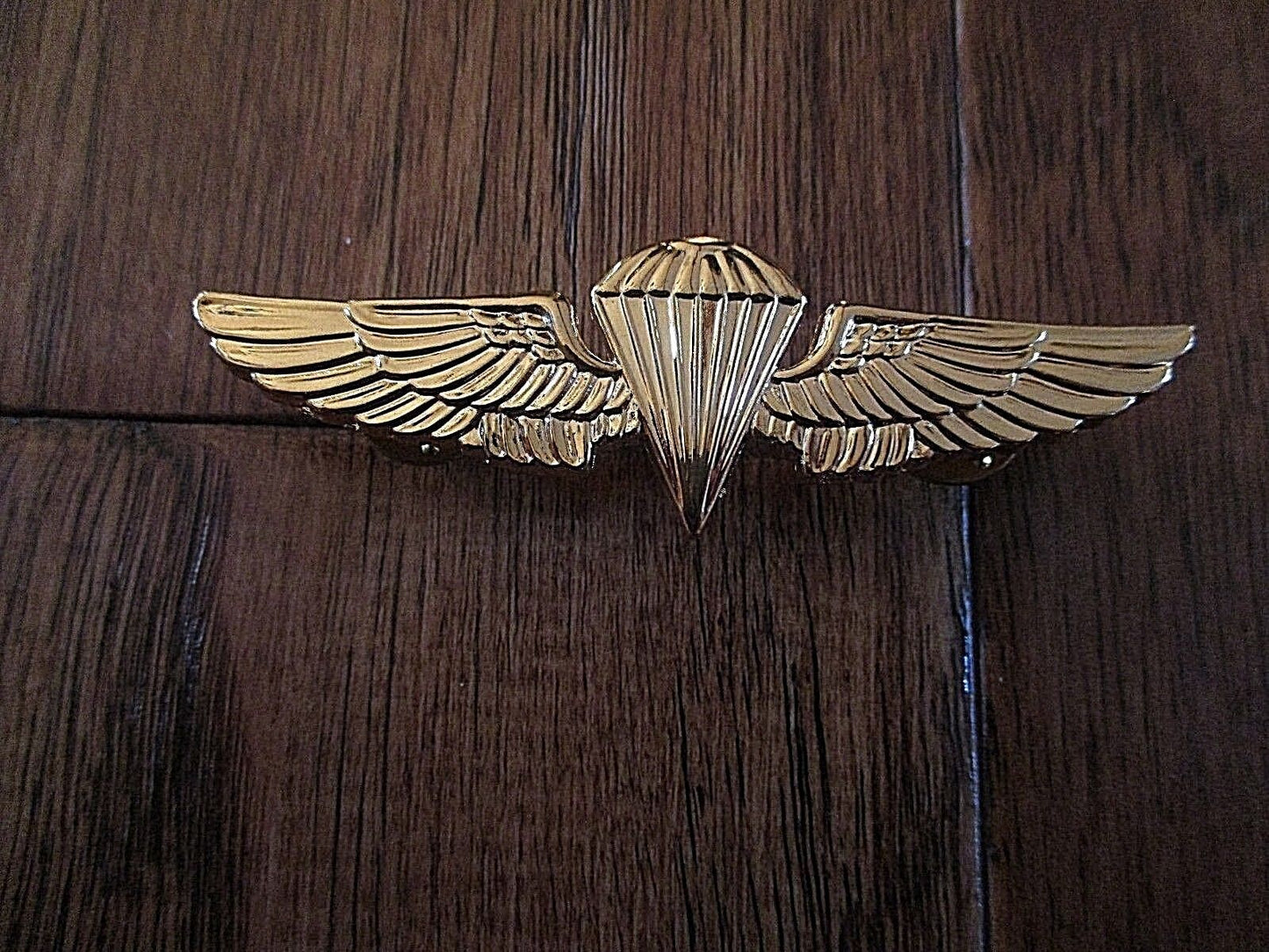 U.S MILITARY NAVY / MARINE CORPS GOLD PARACHUTIST PARATROOPER JUMP WINGS PIN