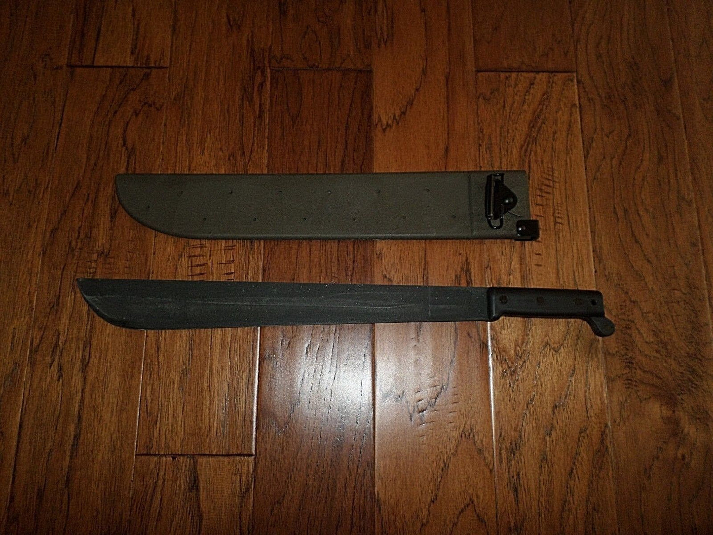 U.S MILITARY MACHETE AND SHEATH 18" INCHES U.S.A MADE ONTARIO KNIFE CO