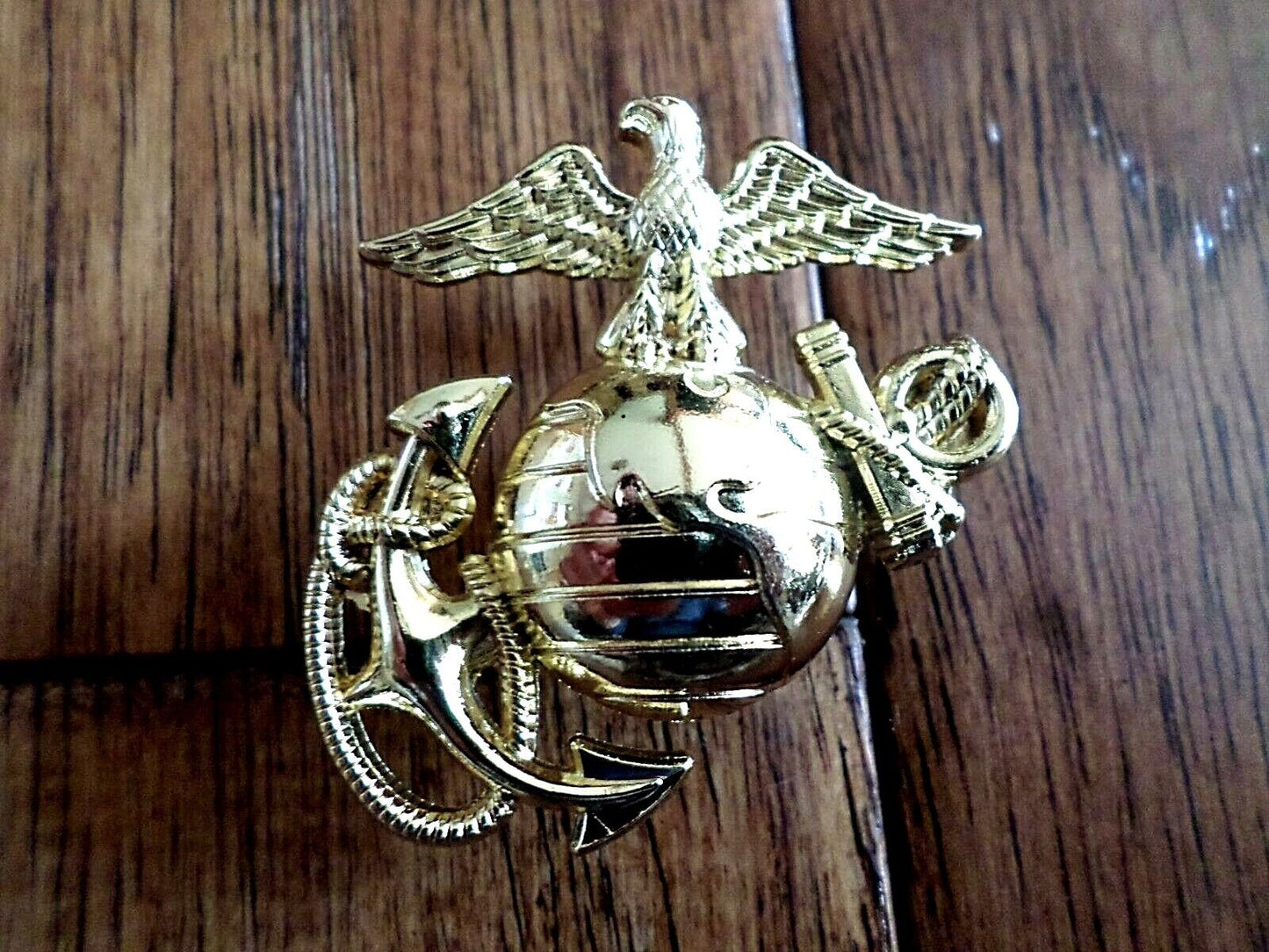 U.S MARINE CORPS EGA LAPEL HAT CAP PIN USMC EAGLE GLOBE & ANCHOR LEFT INSIGNIA