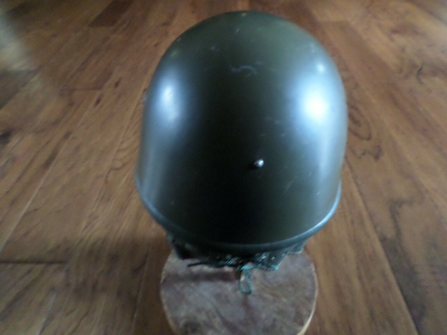 EAST GERMAN PARATROOPER HELMET WITH LINER CHIN STRAP COLD WAR ERA