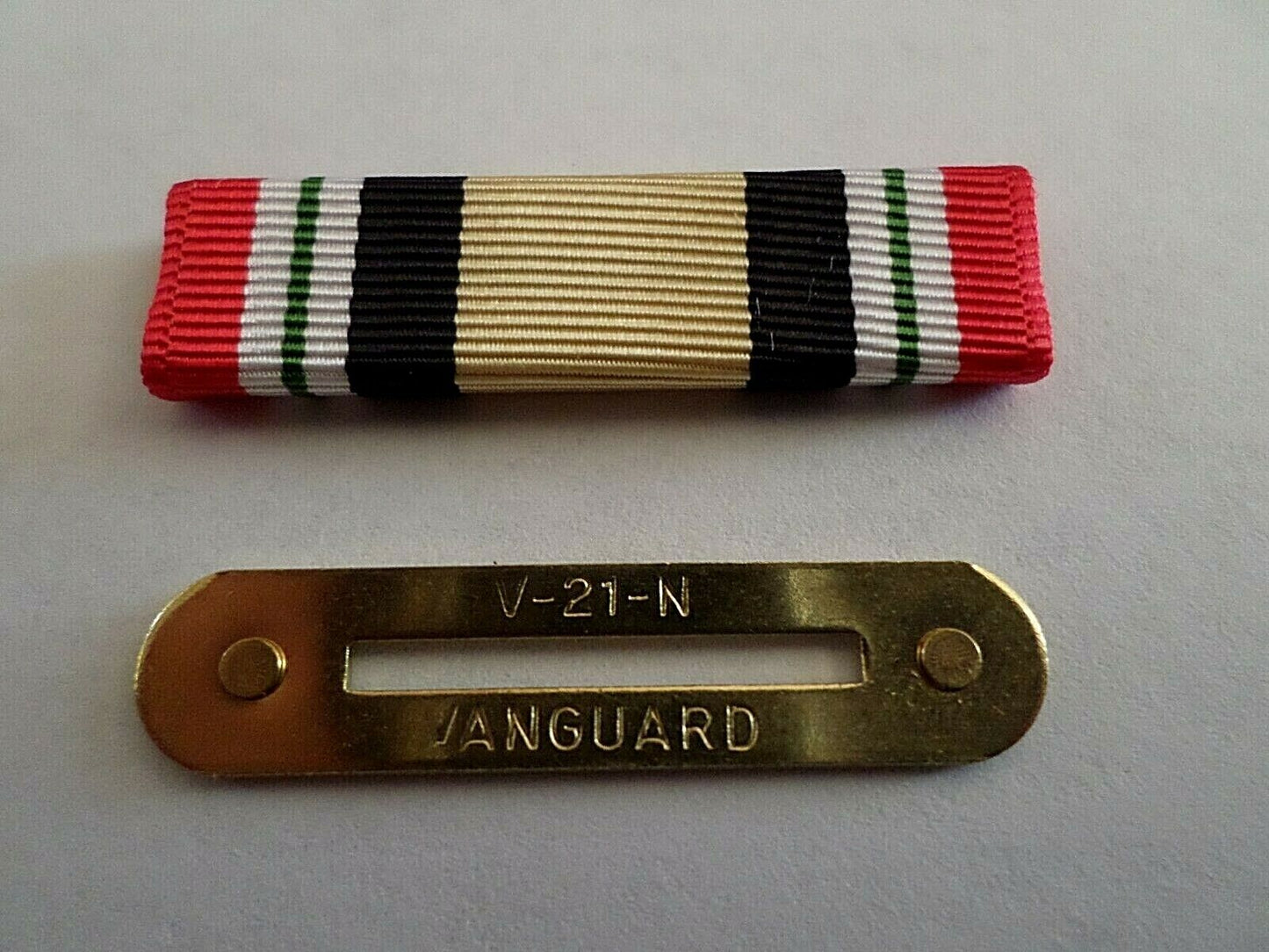 IRAQ CAMPAIGN SERVICE RIBBON WITH BRASS RIBBON HOLDER U.S MILITARY VETERAN