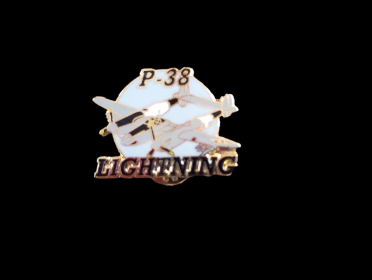 U.S MILITARY P-38 LIGHTNING FIGHTER PLANE HAT PIN BADGE ARMY AIR CORPS