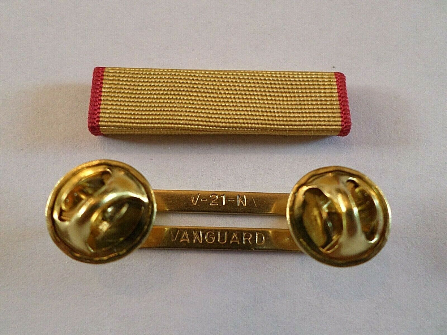 MARINE CORPS RESERVE RIBBON WITH BRASS RIBBON HOLDER U.S MILITARY VETERAN