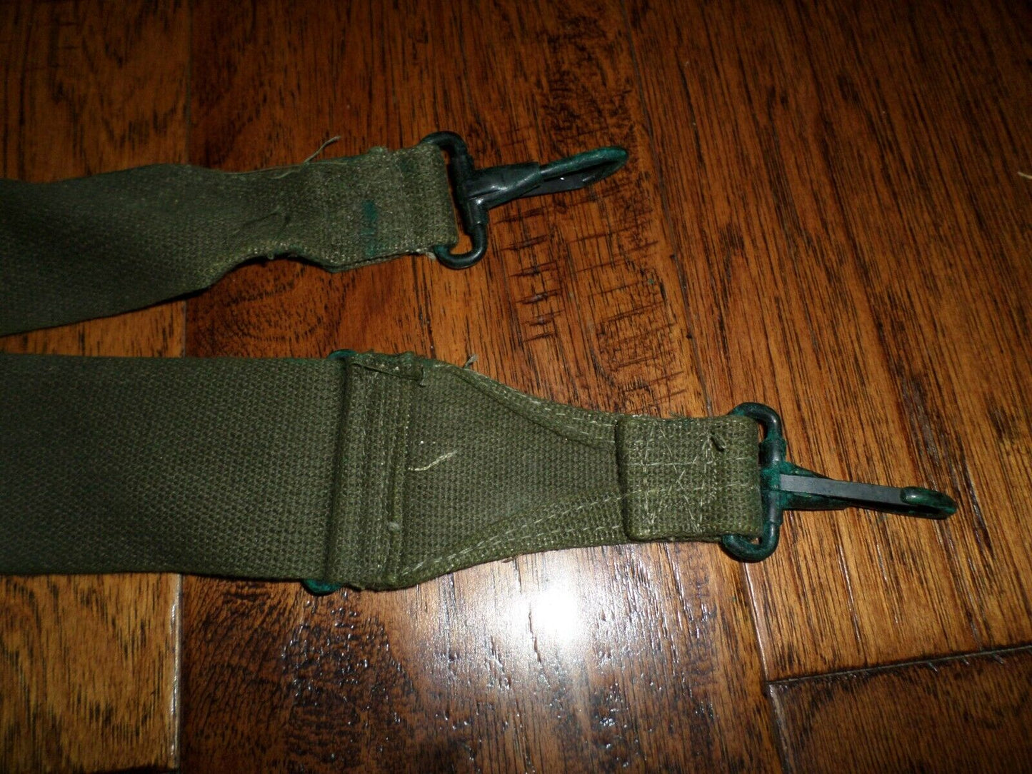 GENUINE U.S MILITARY ISSUE UTILITY STRAP  DATED 1950 VIETNAM KOREAN WAR ERA