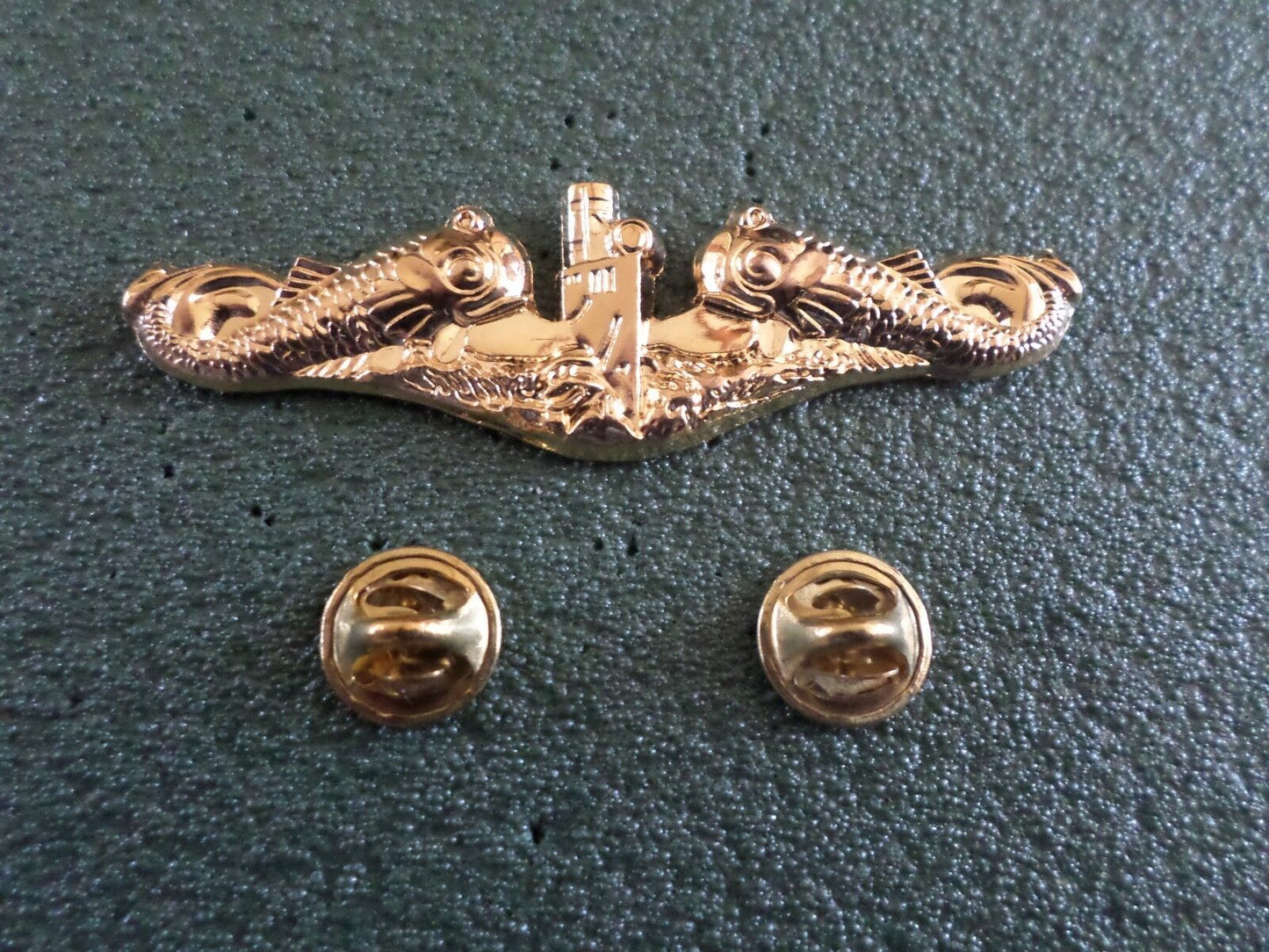 U.S MILITARY NAVY GOLD SUBMARINE PIN BADGE OFFICERS DOUBLE CLUTCH BACK METAL