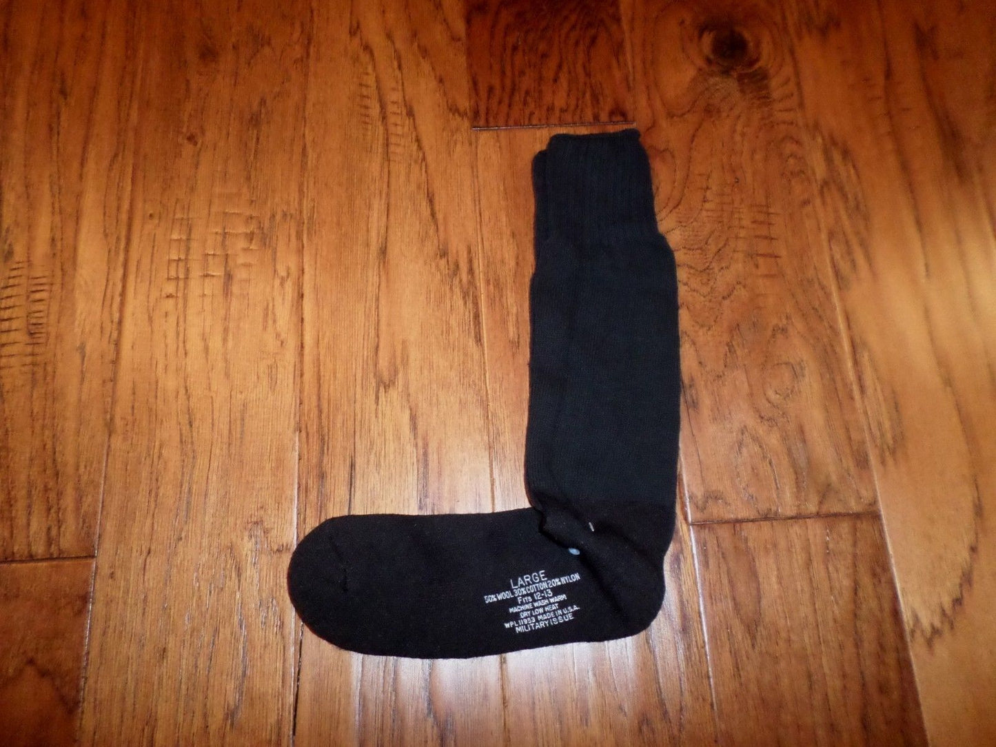 NEW MILITARY ISSUE CUSHION SOLE WOOL BLEND SOCKS U.S.A MADE BLACK