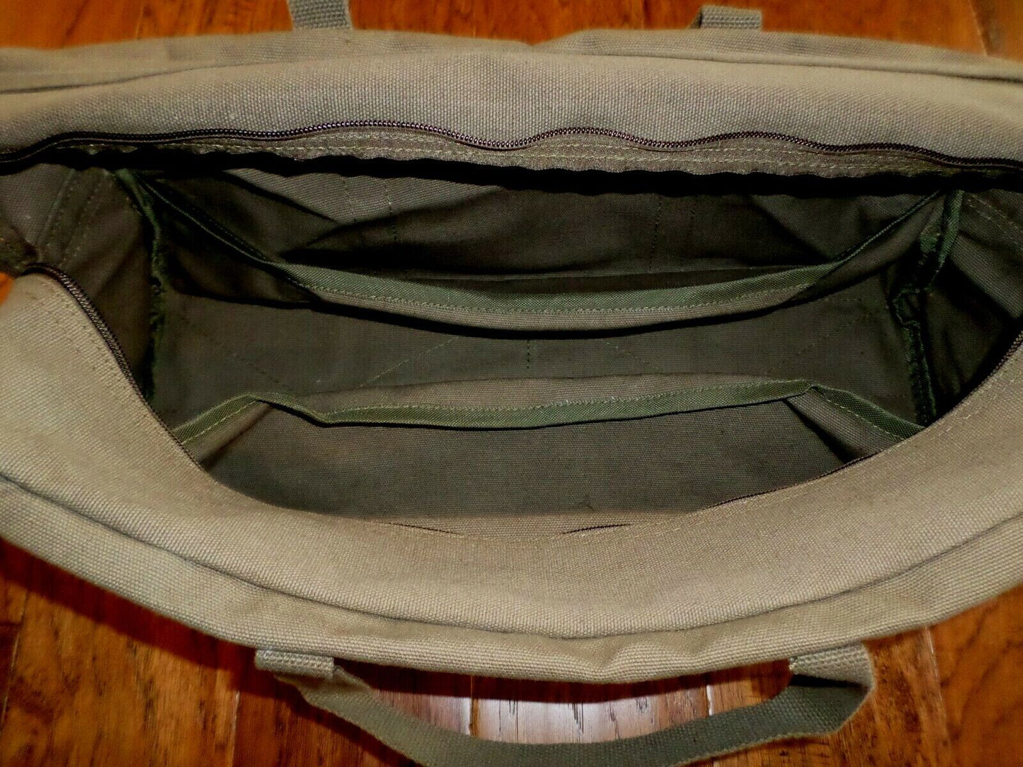 HEAVY DUTY GREEN MILITARY STYLE MECHANICS TANKERS TOOL BAG 19"X 9"X 6" OD GREEN