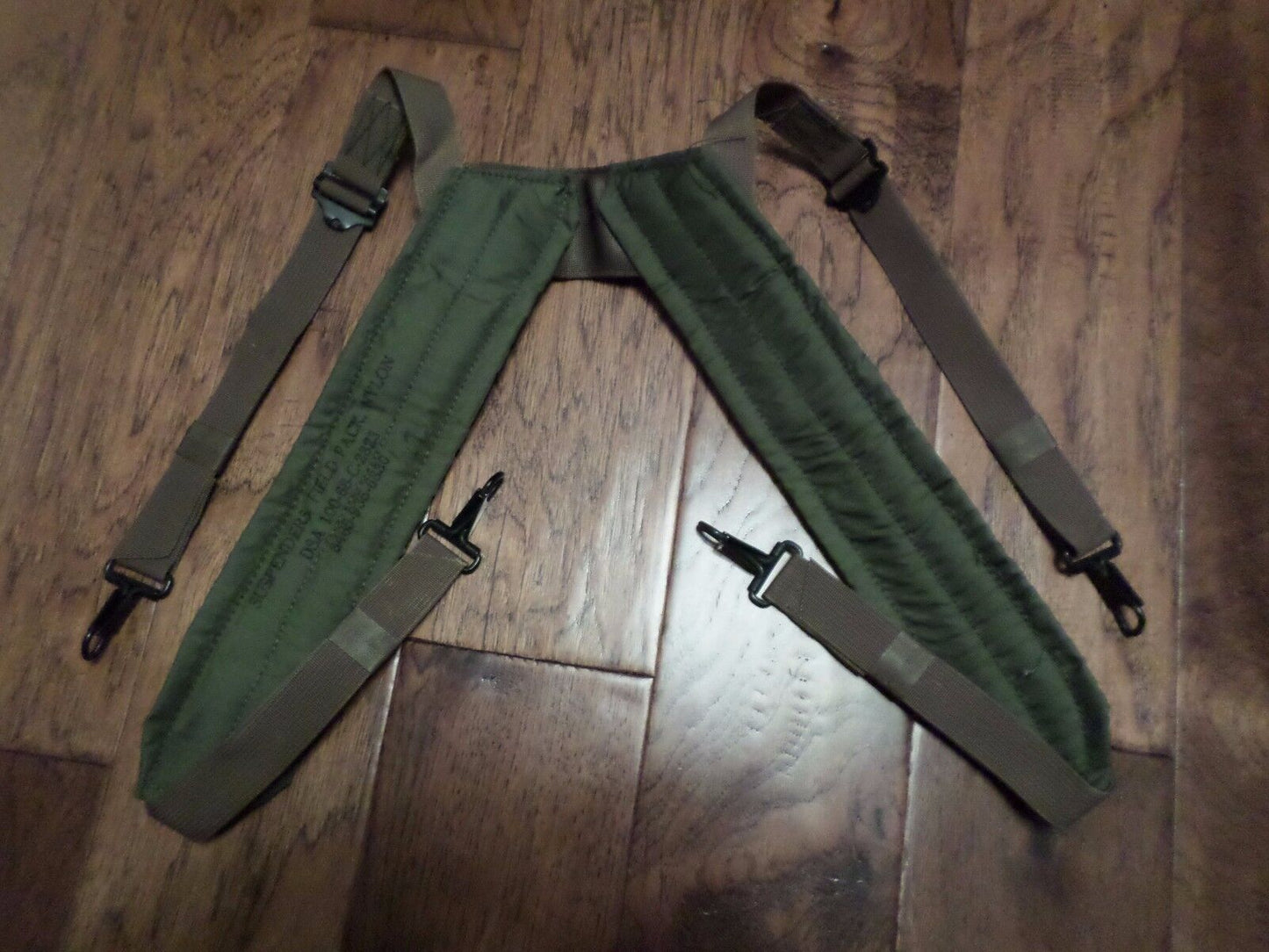 U.S MILITARY VIETNAM LC 1 H PATTERN FIELD PACK COMBAT SUSPENDERS M-1967 NEW NOS