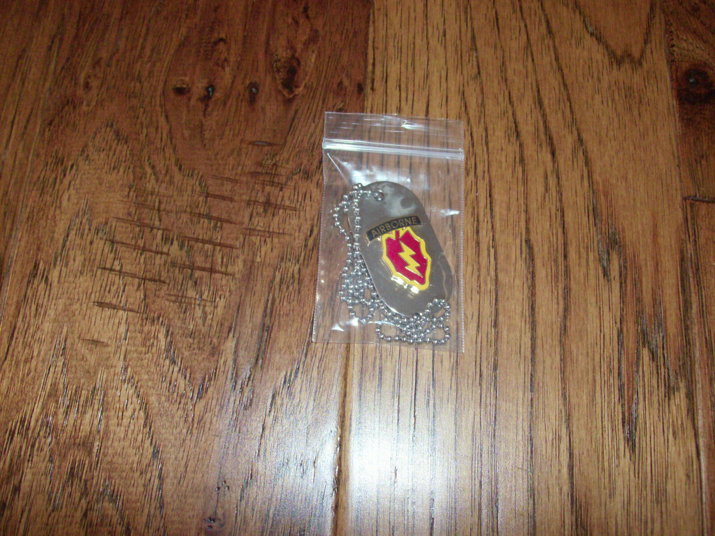 25th AIRBORNE DIVISION MILITARY DOG TAG WITH CHAIN