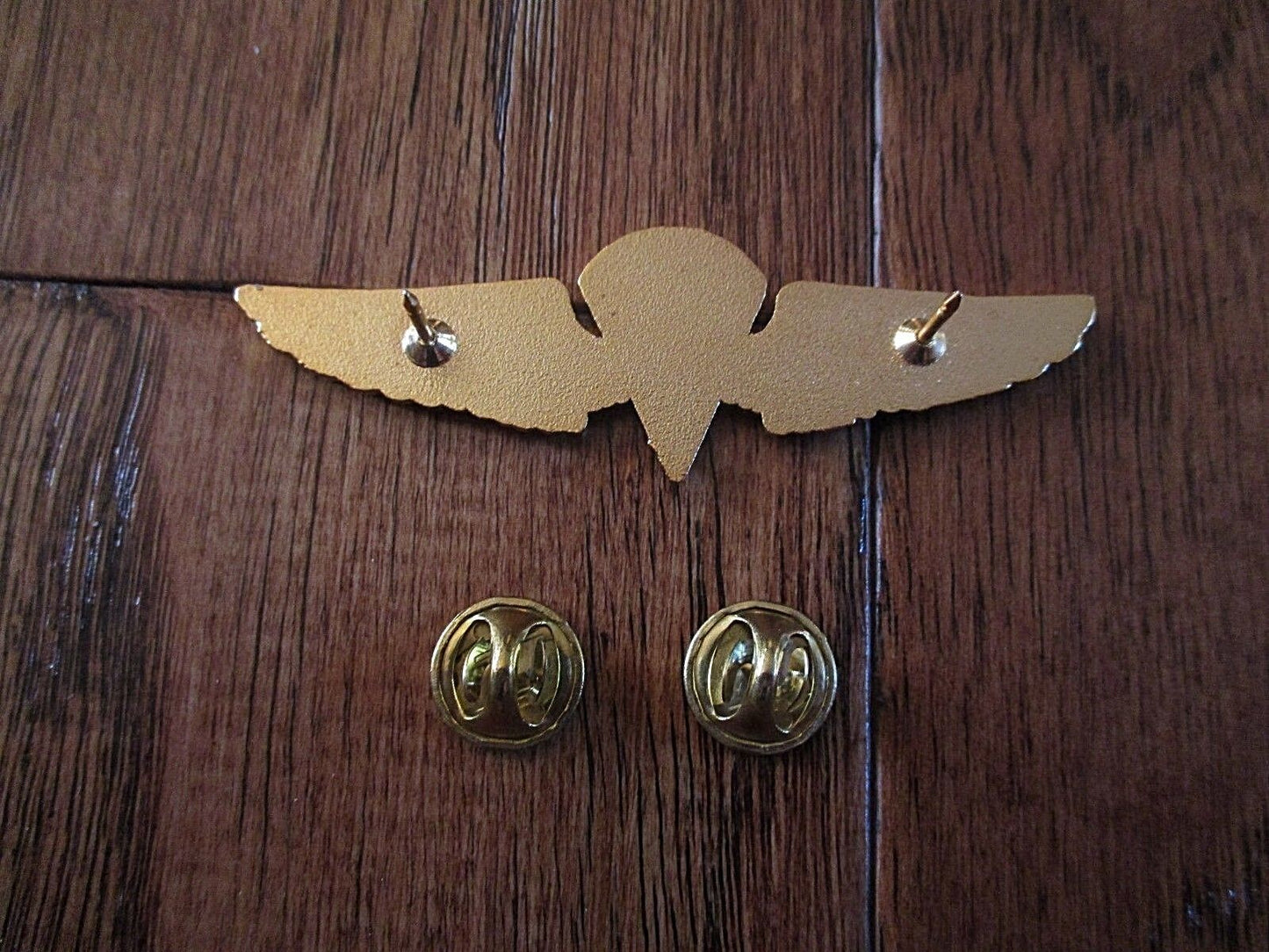 U.S MILITARY NAVY / MARINE CORPS GOLD PARACHUTIST PARATROOPER JUMP WINGS PIN