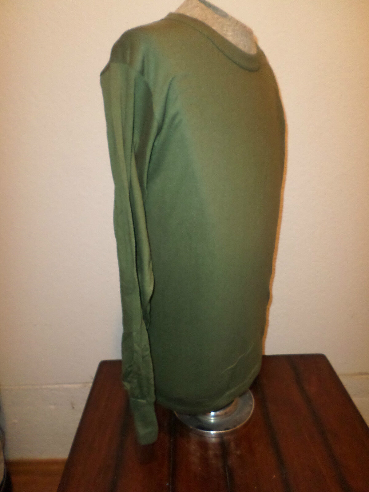 MILITARY STYLE OD GREEN LONG SLEEVE SHIRT SIZE LARGE MADE IN THE U.S.A