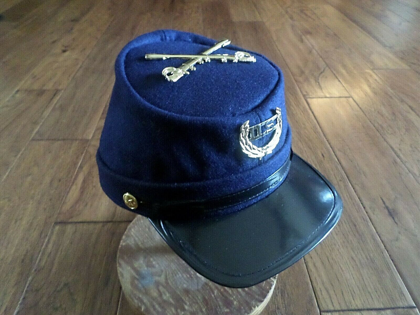 CIVIL WAR UNION KEPI CAVALRY HAT BLUE WOOL ADJUSTABLE KEPI SWORDS U.S BADGE