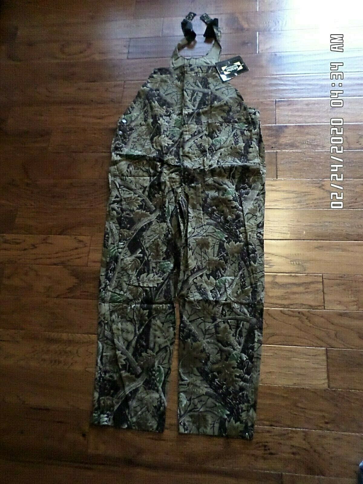 Top Hunters camo overalls size Large