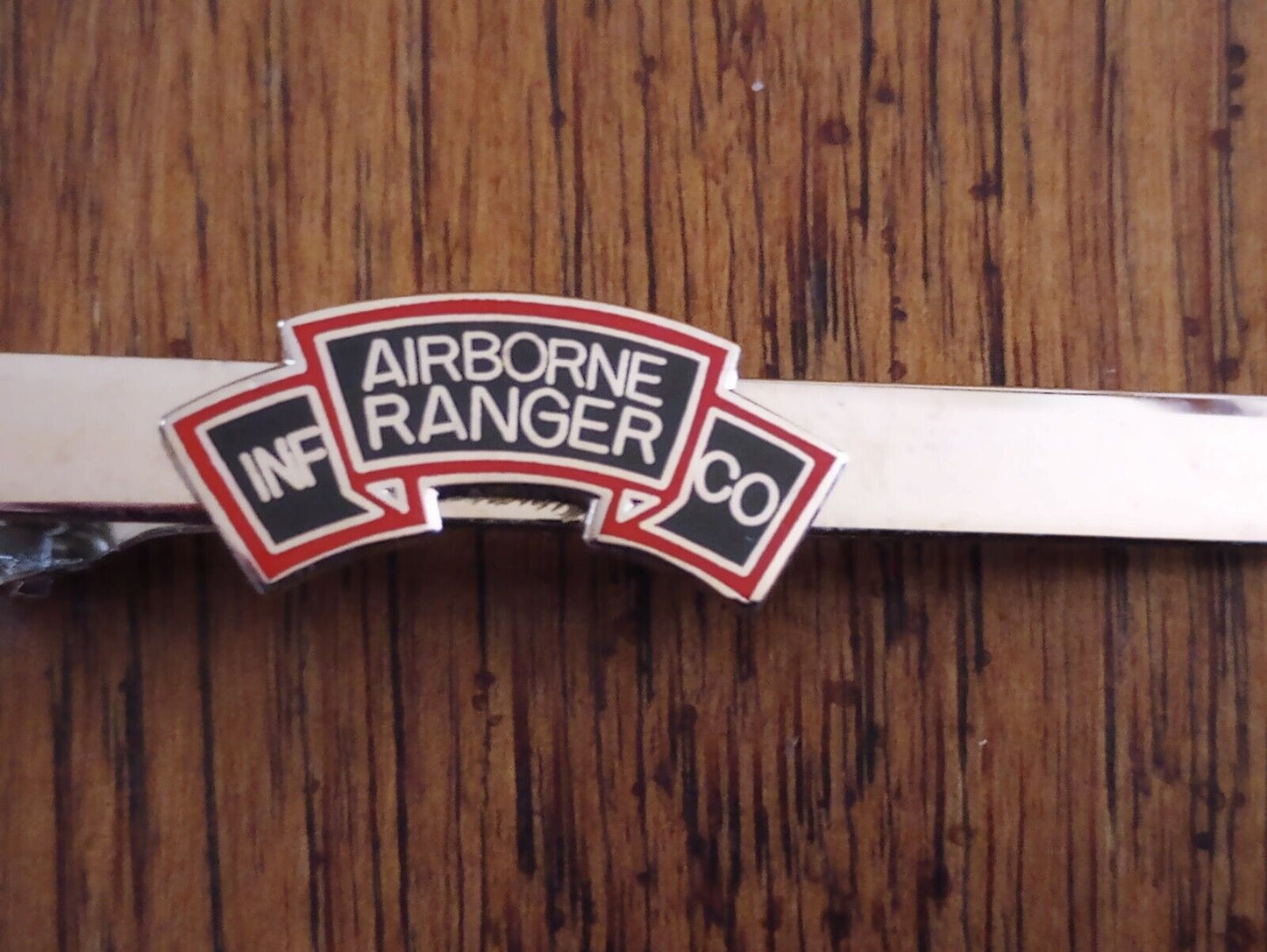 US MILITARY ARMY AIRBORNE RANGER TIE BAR TIE TAC CLIP ON USA MADE INF CO ROCKER