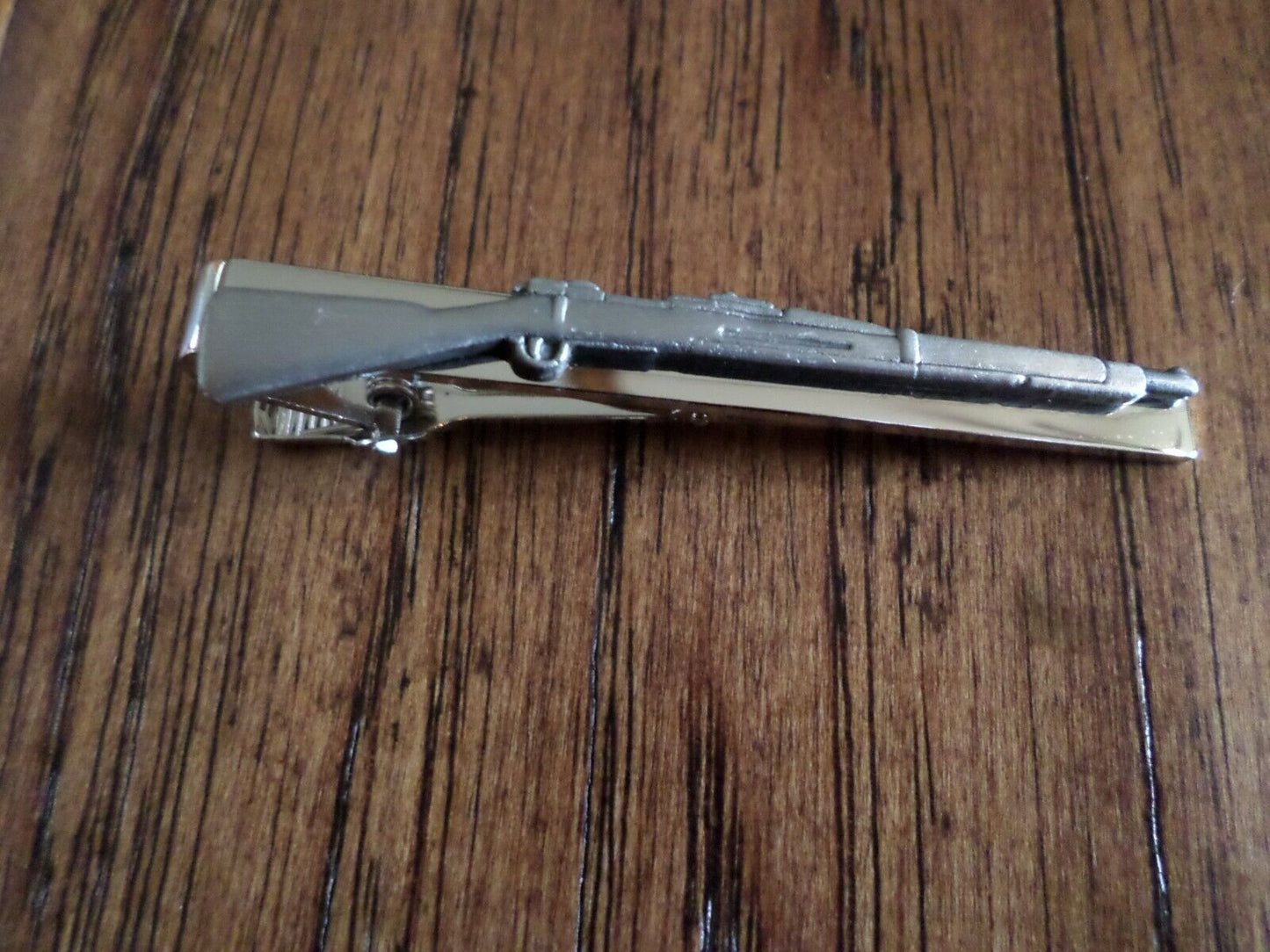 U.S MILITARY SPRINGFIELD 30.06 RIFLE TIE BAR TIE TAC CLIP ON STYLE U.S.A MADE