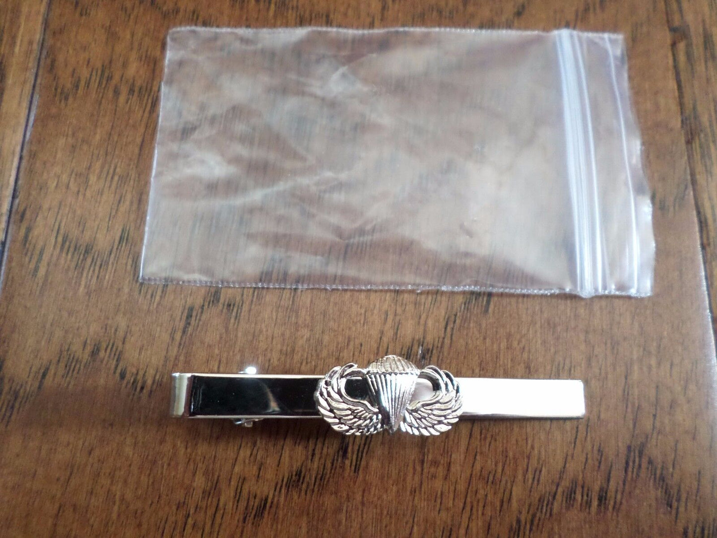 U.S MILITARY ARMY JUMP WINGS TIE BAR OR TIE TAC U.S.A MADE