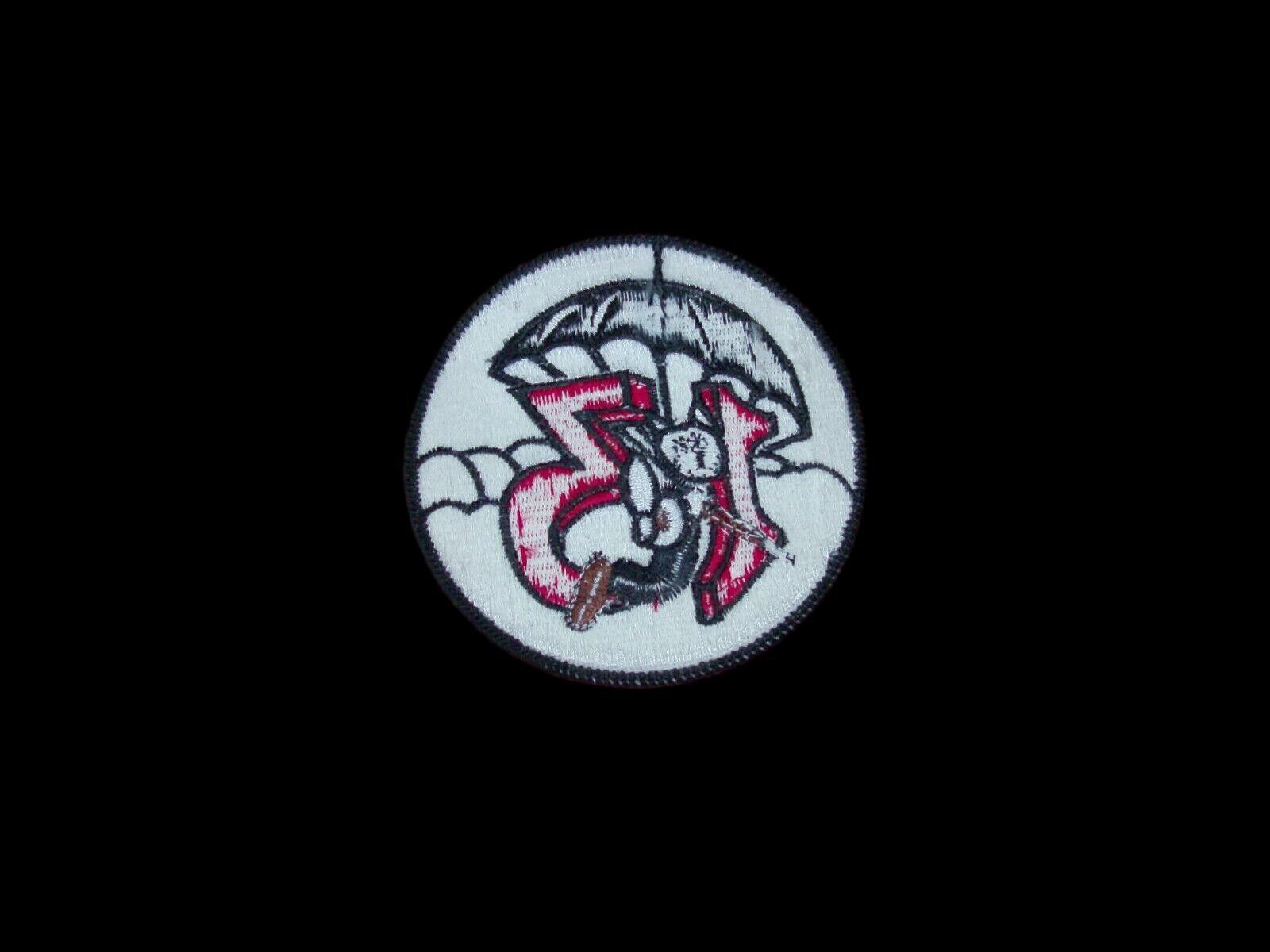 U.S MILITARY ARMY 13 PATCH SIZE 3 1/2