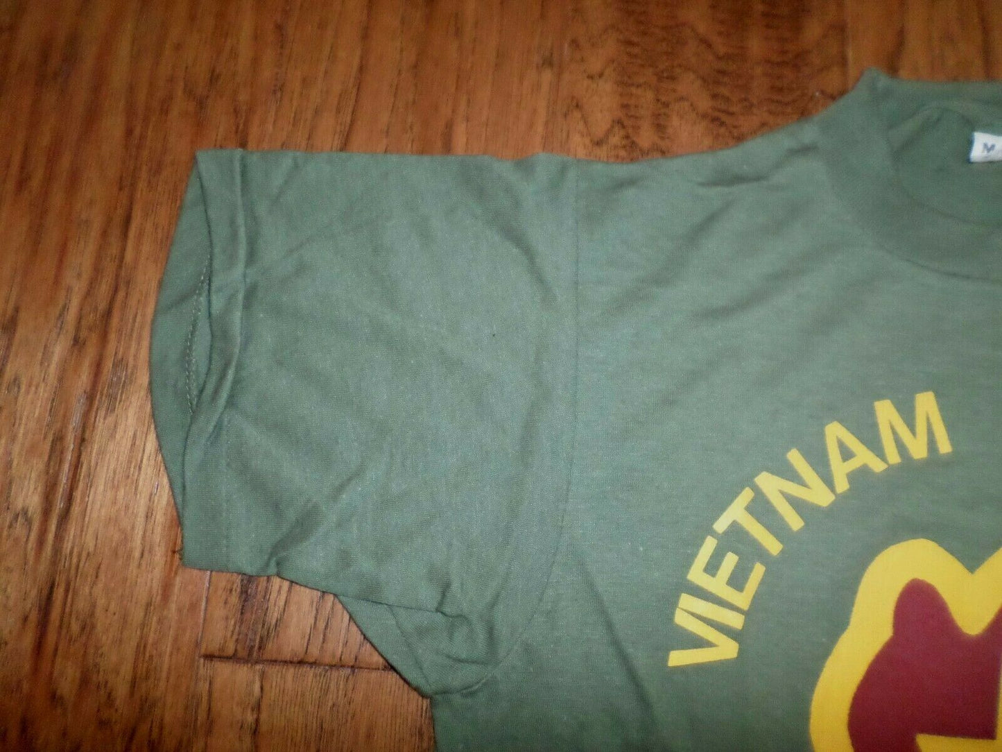 VINTAGE MILITARY VIETNAM VETERAN 25th DIVISION T- SHIRT MADE IN THE U.S.A