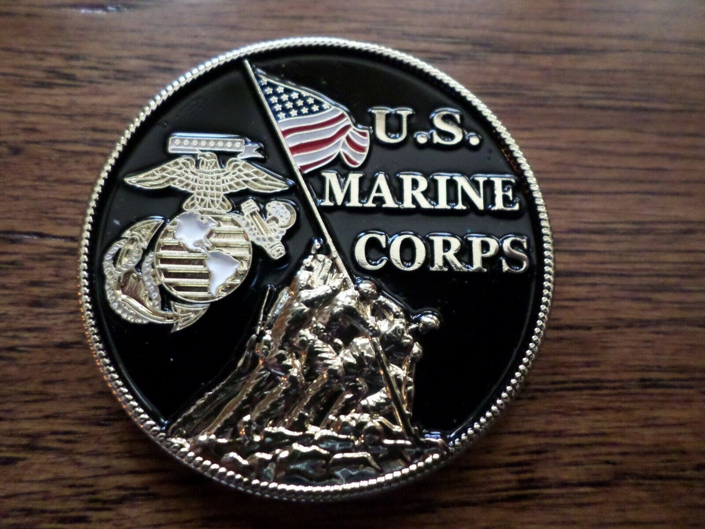 U.S MARINE CORPS USMC IWO JIMA CHALLENGE COIN NEW IN PACKAGE COLLECTOR'S SERIES