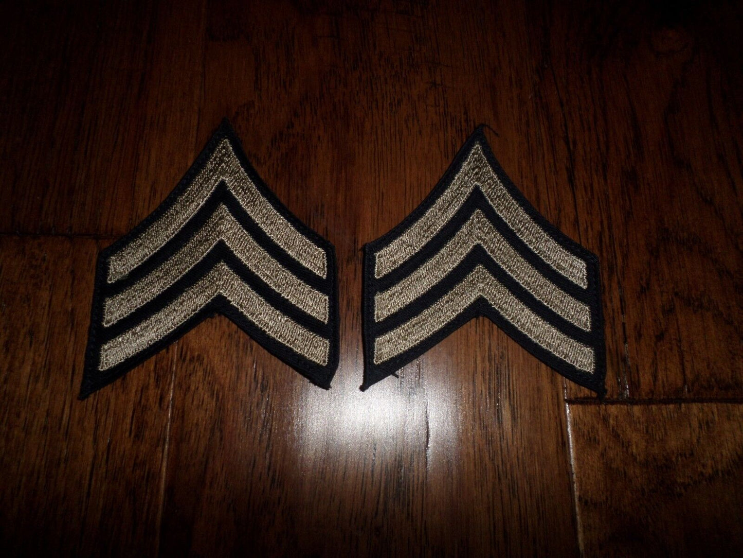 ORIGINAL U.S ARMY WWII SERGEANT STRIPES SILVER ON BLACK TWILL PATCHES