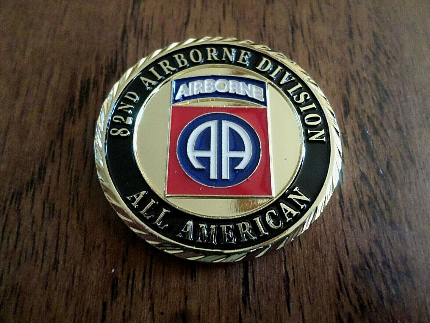 U.S ARMY 82ND AIRBORNE CHALLENGE COIN NEW IN PACKAGE COLLECTOR'S SERIES