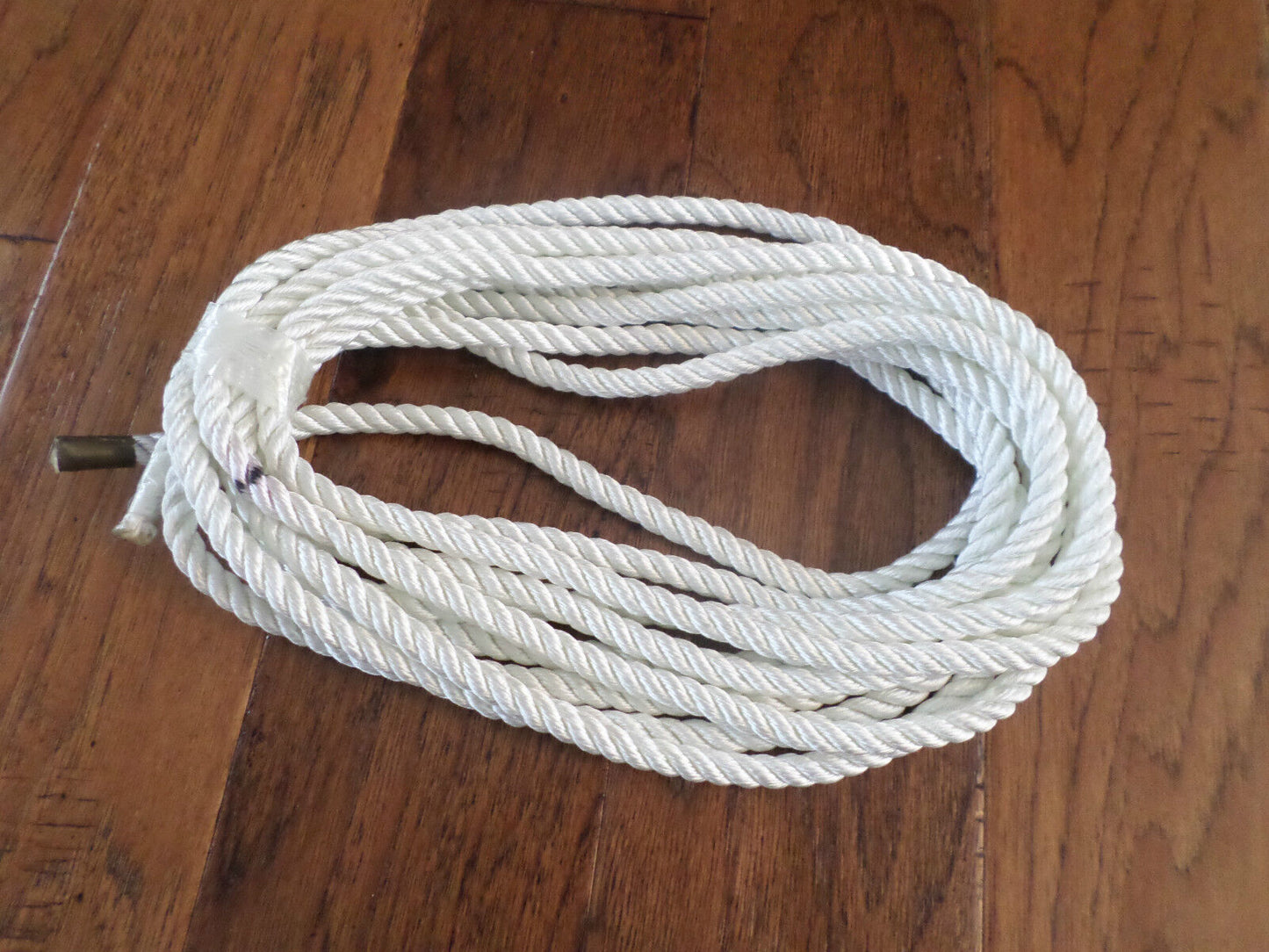 MILITARY ISSUE NYLON 3/8 INCH DIAMETER 24 FOOT ROPE PARACHUTE ROPE