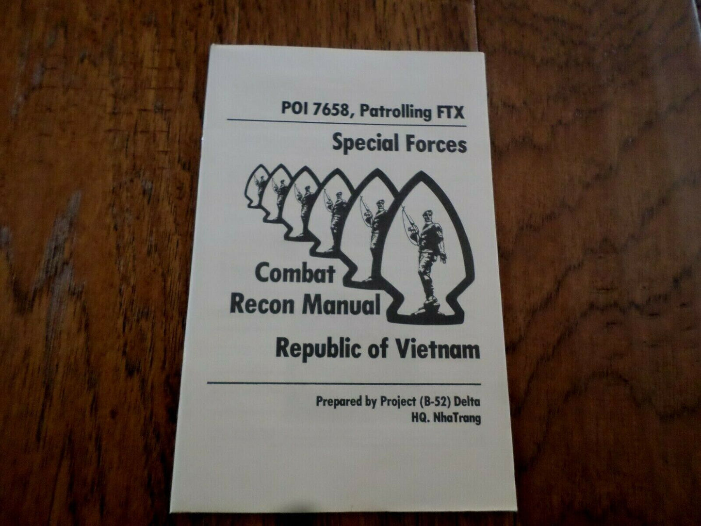 U.S ARMY SPECIAL FORCES RECON MANUAL HANDBOOK PATROLLING FTX REPUBLIC OF VIETNAM