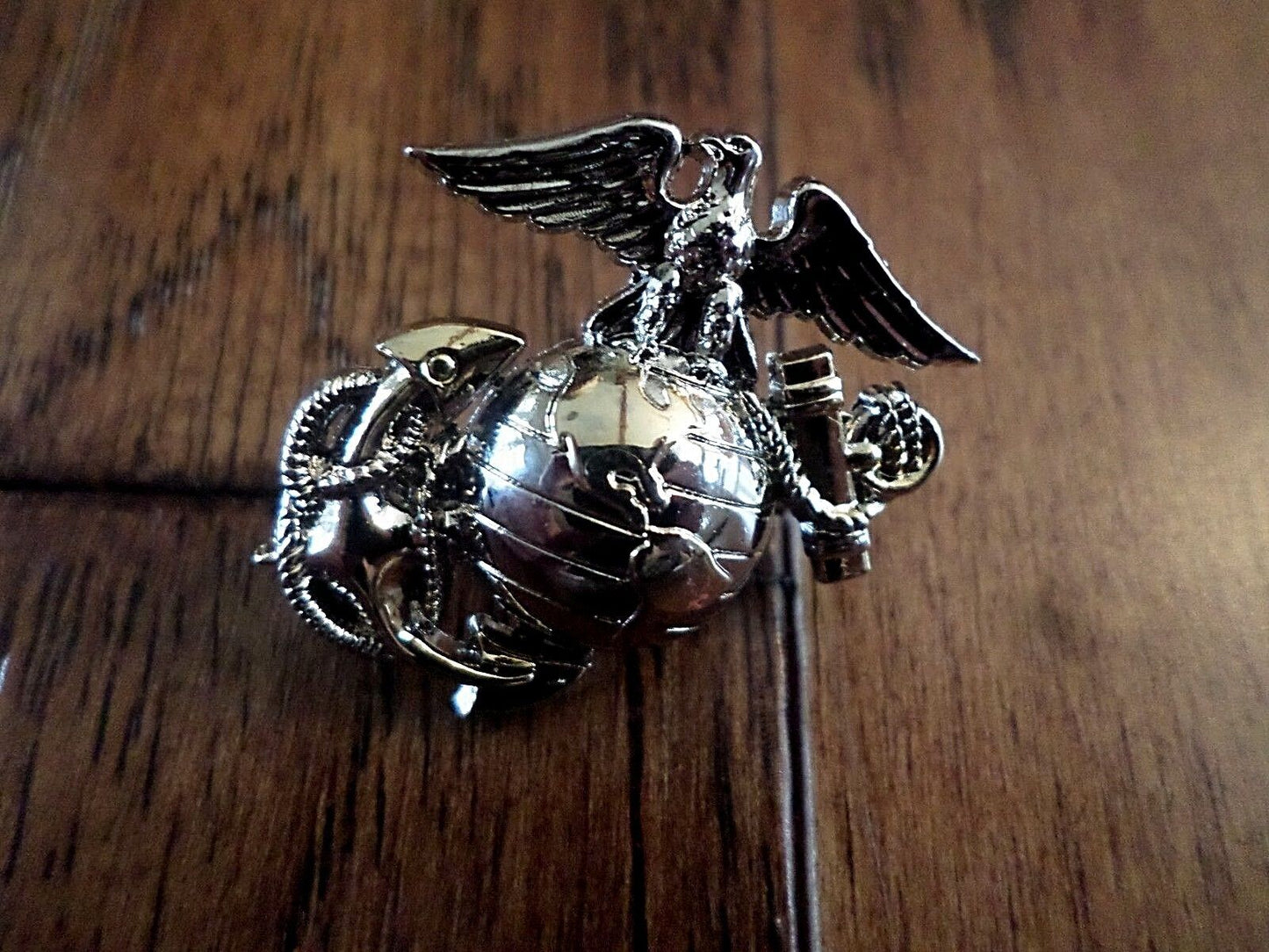 U.S MARINE CORPS EGA LAPEL HAT PIN USMC EAGLE GLOBE & ANCHOR CAP INSIGNIA LEFT