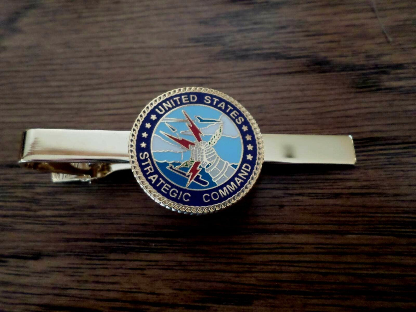 U.S MILITARY AIR FORCE STRATEGIC AIR COMMAND TIE BAR OR TIE TAC CLIP ON TYPE