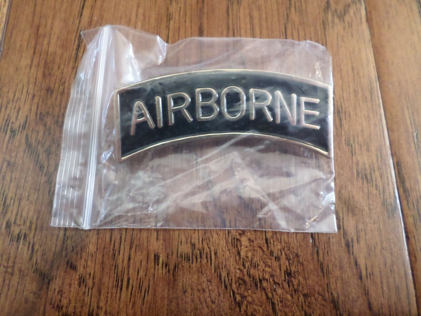 U.S ARMY OVERSIZED AIRBORNE ROCKER BADGE PARATROOPER HAT LAPEL PIN