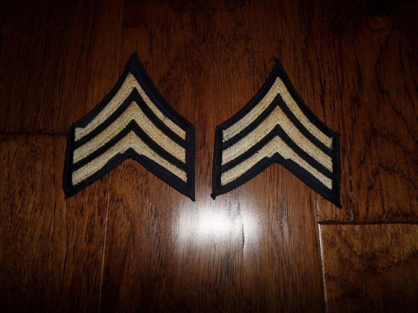 ORIGINAL U.S ARMY WWII SERGEANT STRIPES SILVER ON BLACK TWILL PATCHES