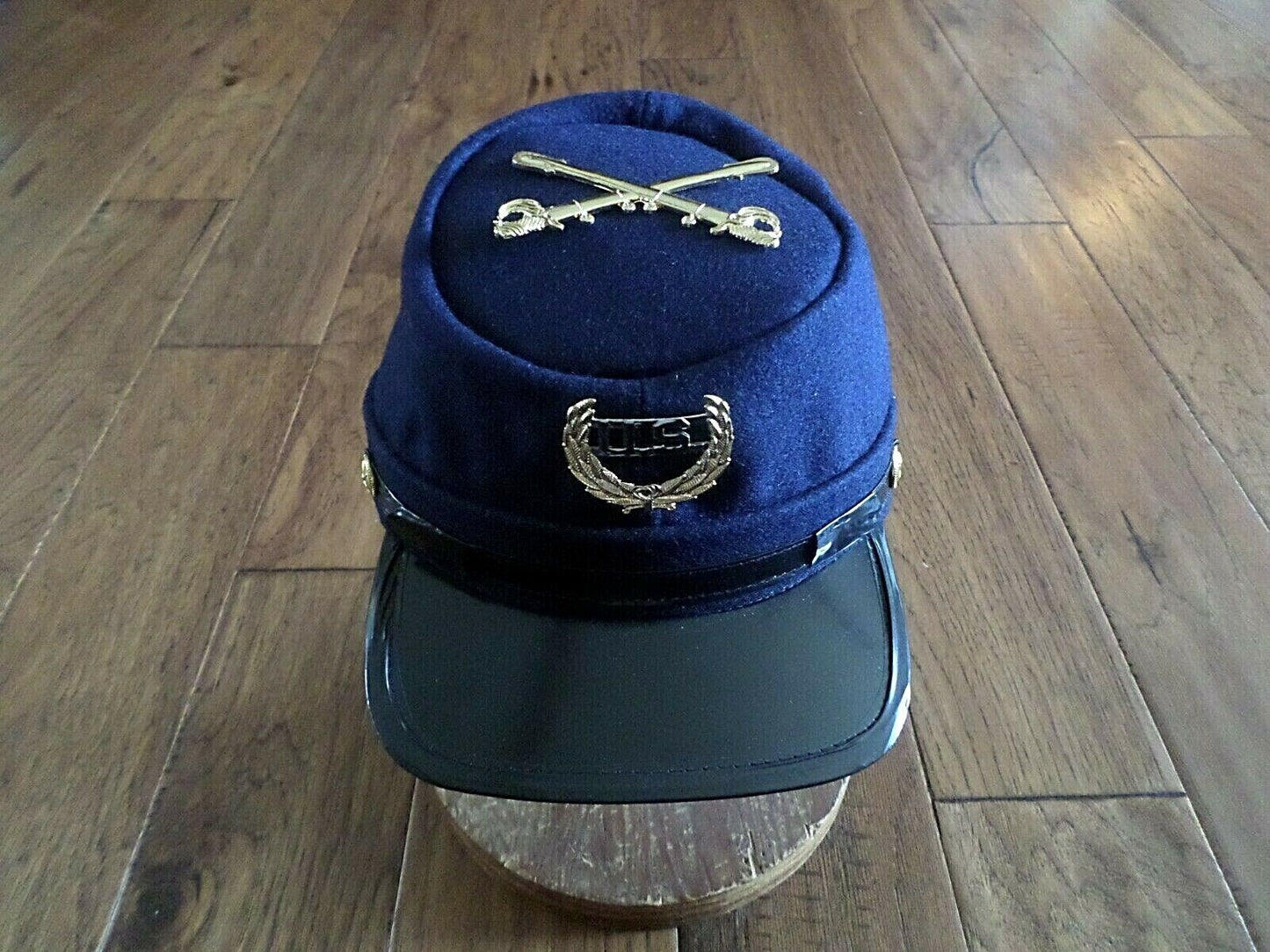 CIVIL WAR UNION KEPI CAVALRY HAT BLUE WOOL ADJUSTABLE KEPI SWORDS U.S BADGE