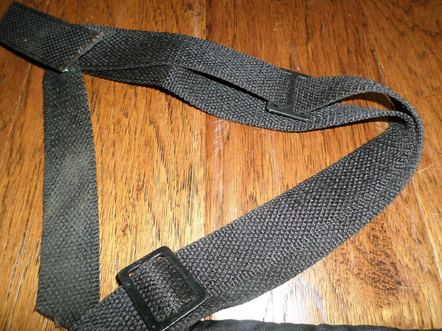 Military heavy duty padded rifle sling new old stock 60" long 2 3/4" wide pad