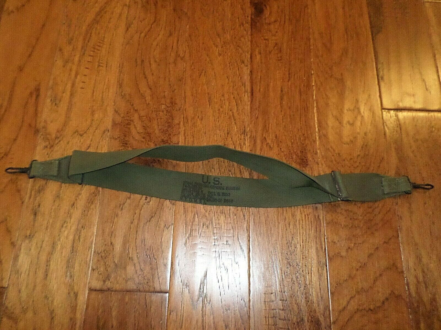 GENUINE U.S MILITARY ISSUE UTILITY STRAP  DATED 1950 VIETNAM KOREAN WAR ERA