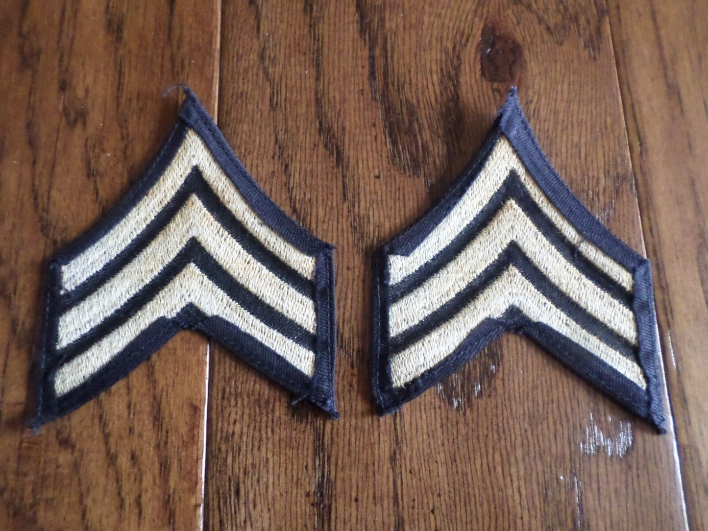 ORIGINAL U.S ARMY WWII SERGEANT STRIPES SILVER ON BLACK TWILL PATCHES