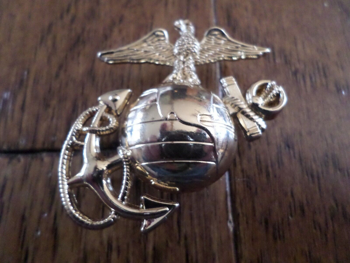 U.S MARINE CORPS EGA LAPEL HAT CAP PIN USMC EAGLE GLOBE & ANCHOR LEFT INSIGNIA