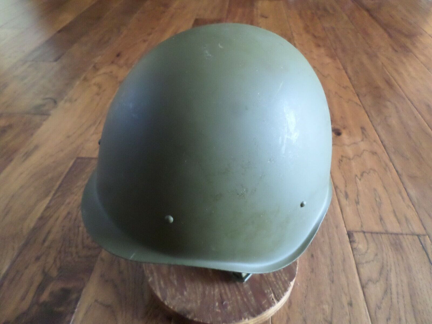 POST WWII RUSSIAN SSH-40 HELMET WITH LINER AND CHIN STRAP 1957