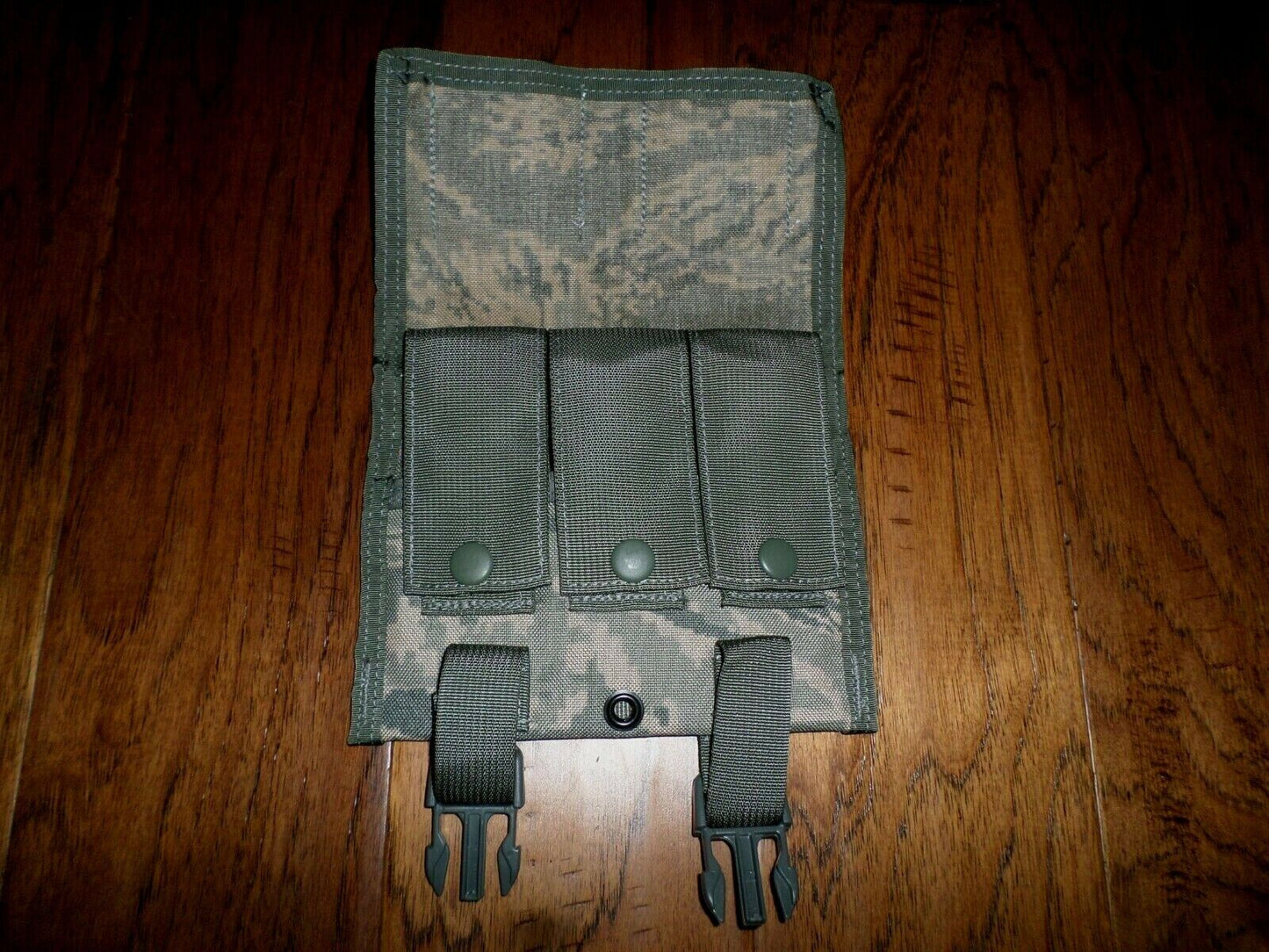 U.S MILITARY ISSUE M-203 MOLLE II UTILITY MAGAZINE POUCH ACU CAMOUFLAGE