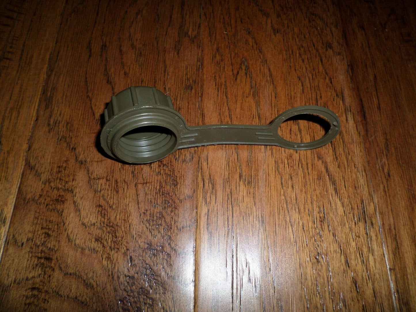 U.S MILITARY REPLACEMENT CANTEEN LID CAP SCREW ON WITH RETENTION STRAP OD GREEN