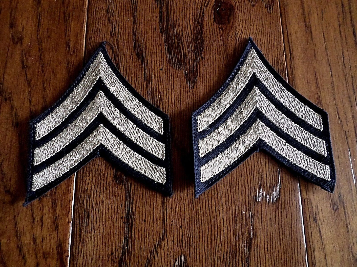 ORIGINAL U.S ARMY WWII SERGEANT STRIPES SILVER ON BLACK TWILL PATCHES