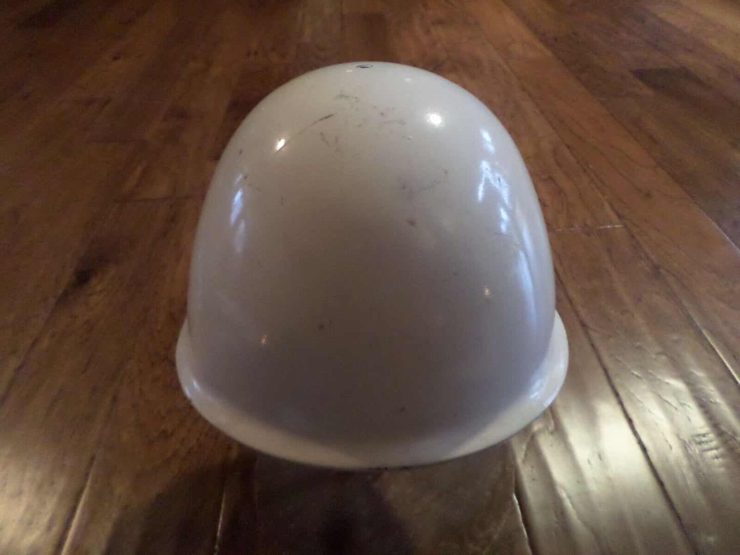 MILITARY WHITE POLISH POLICE HELMET COMPLETE WITH LINER AND CHIN STRAP