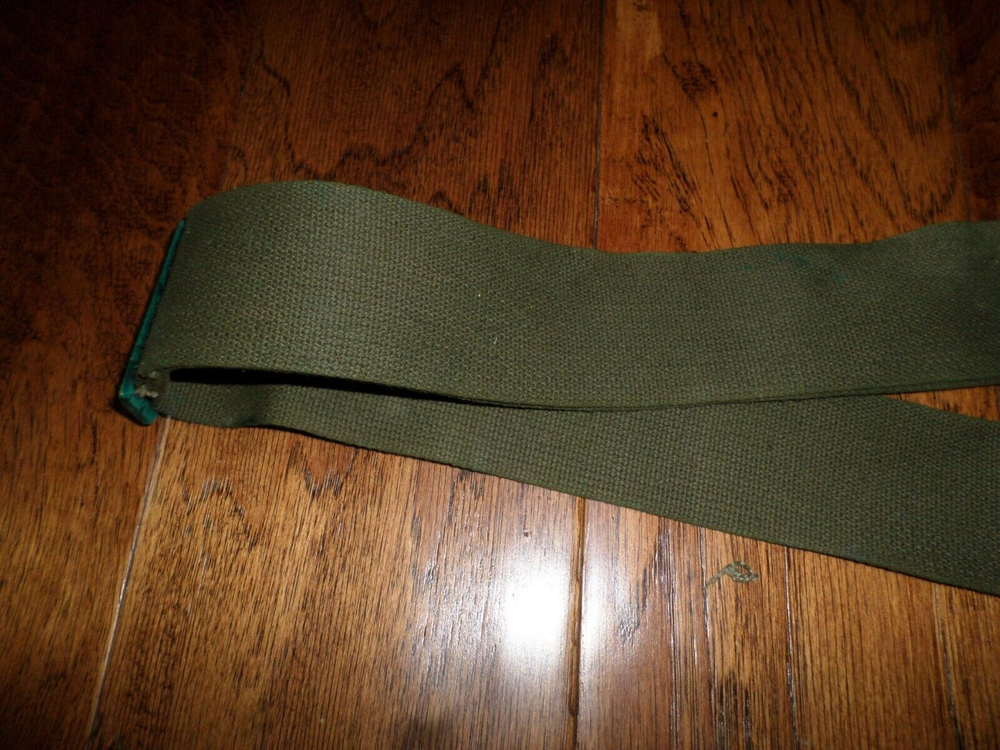 GENUINE U.S MILITARY ISSUE UTILITY STRAP  DATED 1950 VIETNAM KOREAN WAR ERA