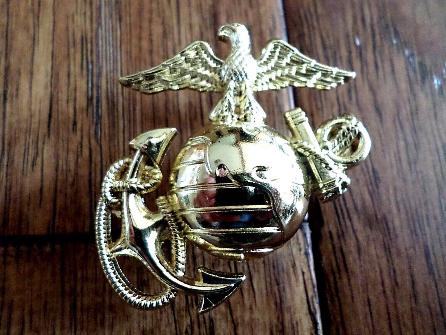 U.S MARINE CORPS EGA LAPEL HAT CAP PIN USMC EAGLE GLOBE & ANCHOR LEFT INSIGNIA