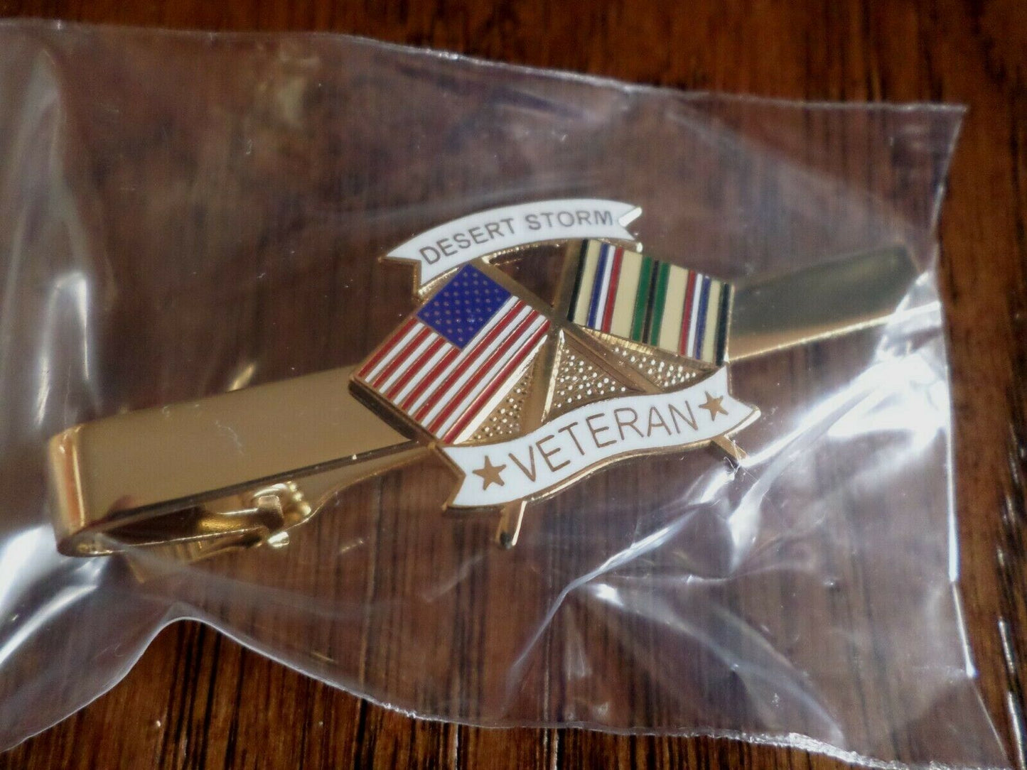 U.S MILITARY DESERT STORM VETERAN TIE BAR OR TIE TAC CLIP ON TYPE U.S.A MADE